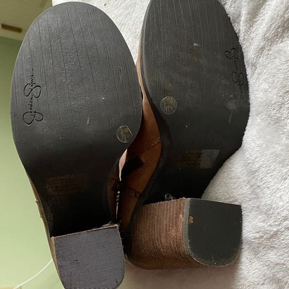 Jessica Simpson Brown Heeled Boots - Picture 7 of 9